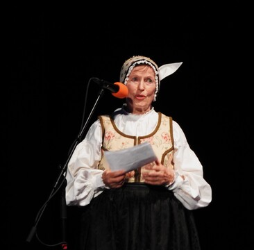 Vse se je začelo o ustanovitvi na pobudo Vide Plevel_da je nastala FS Strmol